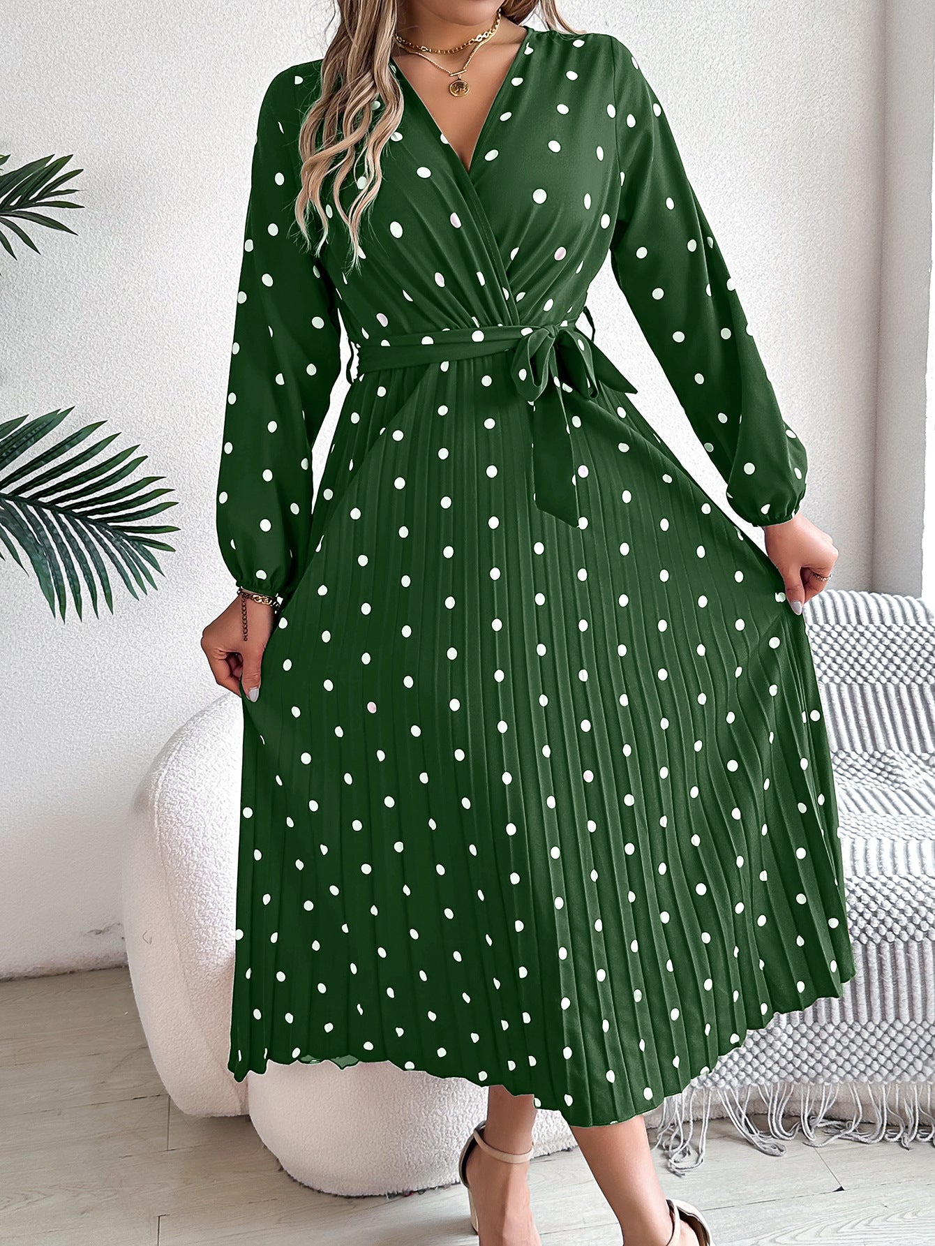 Women's Elegant Contrast Color Polka Dot Cross Pleated Dress