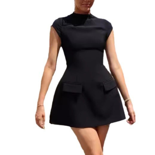 Women's Spring Solid Color Round Neck Pocket Design Waist Slim Dress