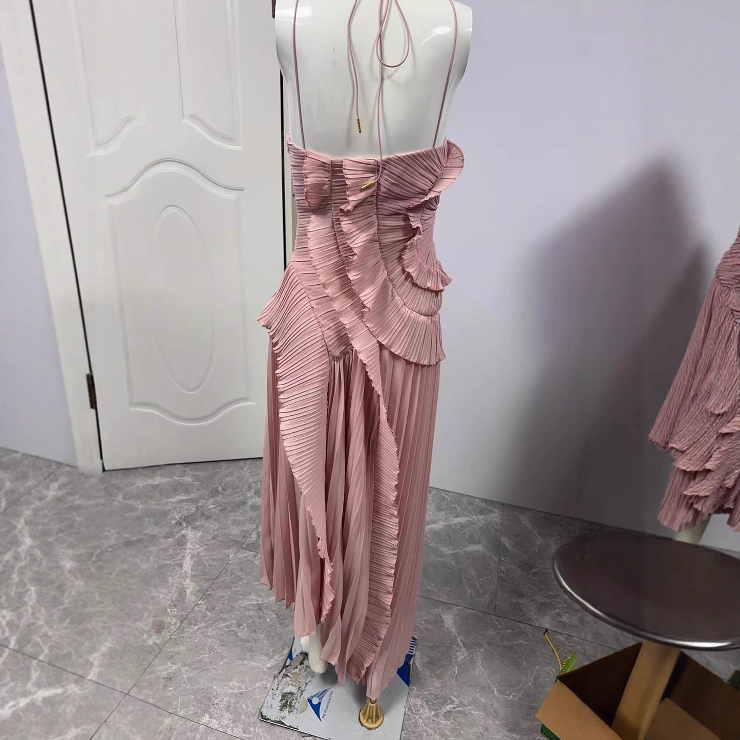 Women's Dress Ruffled Pleated Design Slimming Midi Dresses