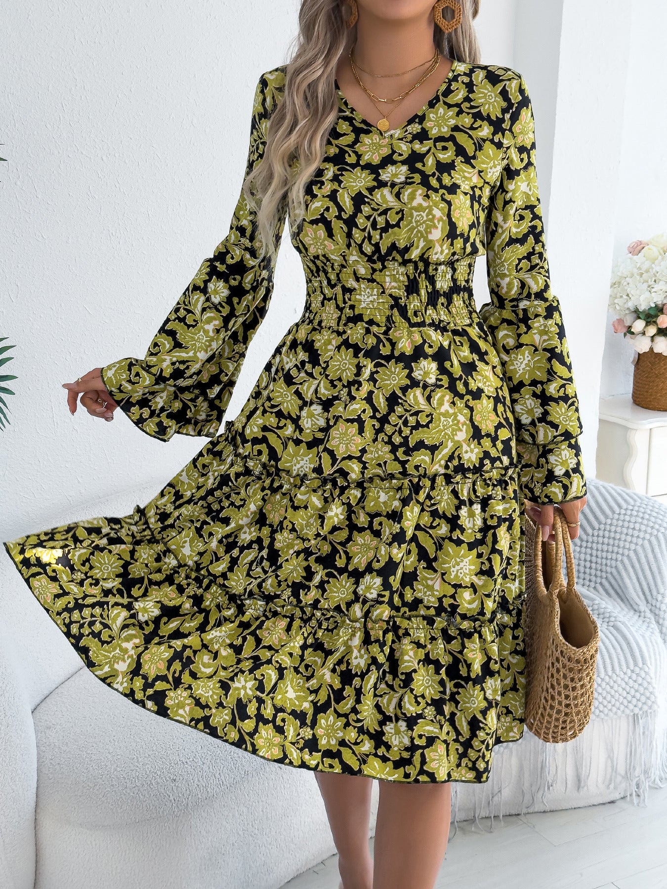 Women's Retro Trumpet Sleeve Wooden Ear Waist A- Clothing