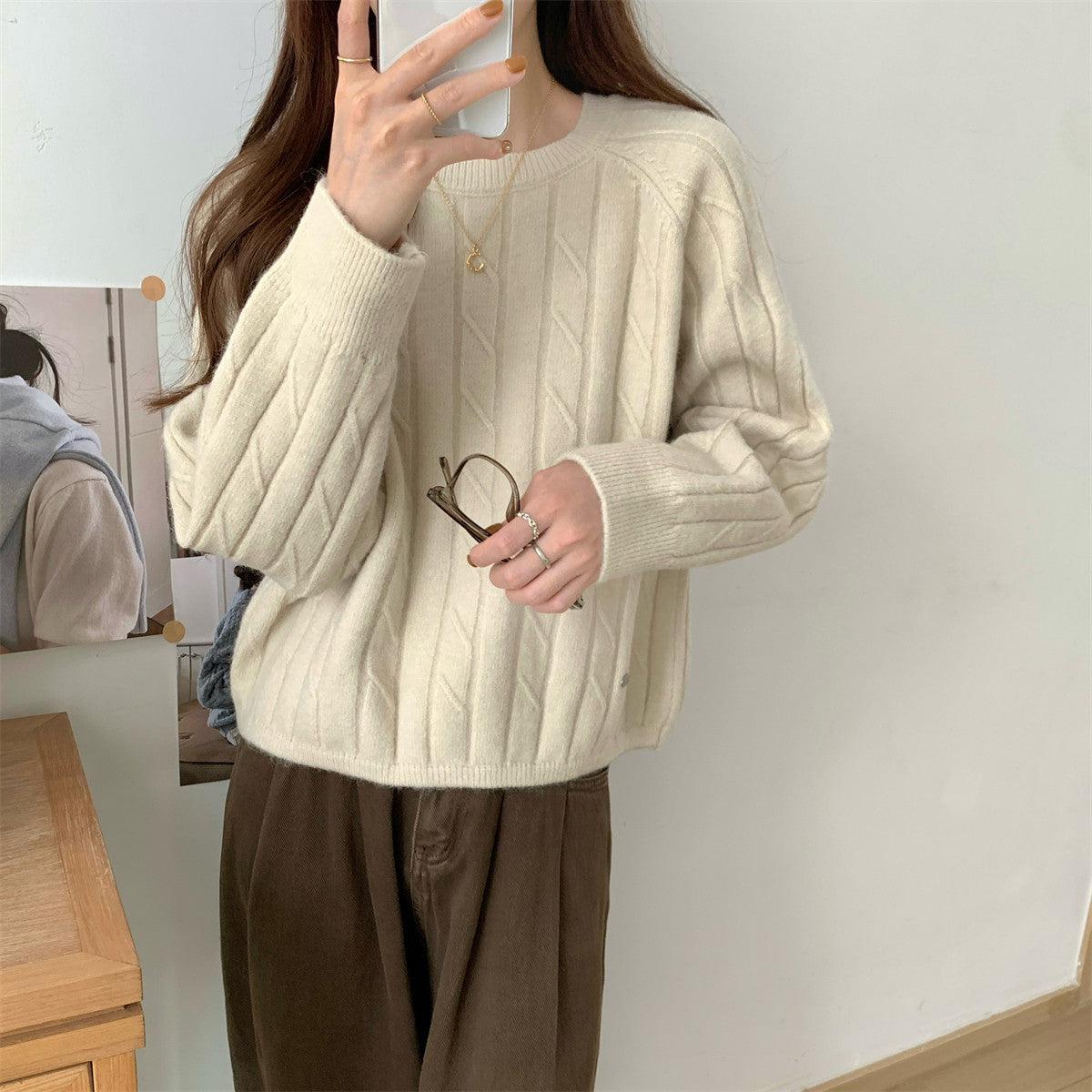 Women's Korean Round Neck Idle Style Twist Knit With Sweater